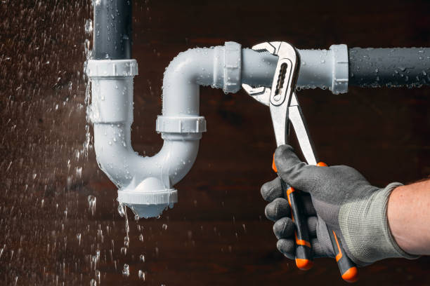 Professional Gas Line Repair technician working in Center Moriches, NY